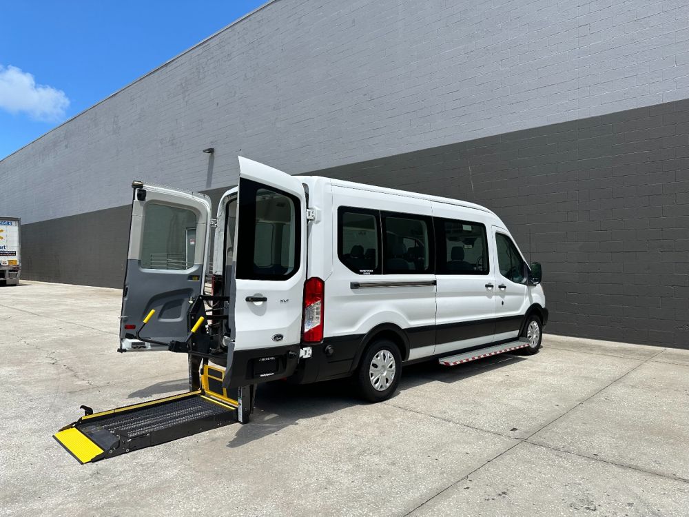 ford transit passenger van 2019 1FBAX2CM8KKA31129 image ford transit passenger van 2019 1FBAX2CM8KKA31129 image